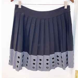 WITCHERY Two Toned Pleated Grommet Skirt Grey & Black SZ: 10